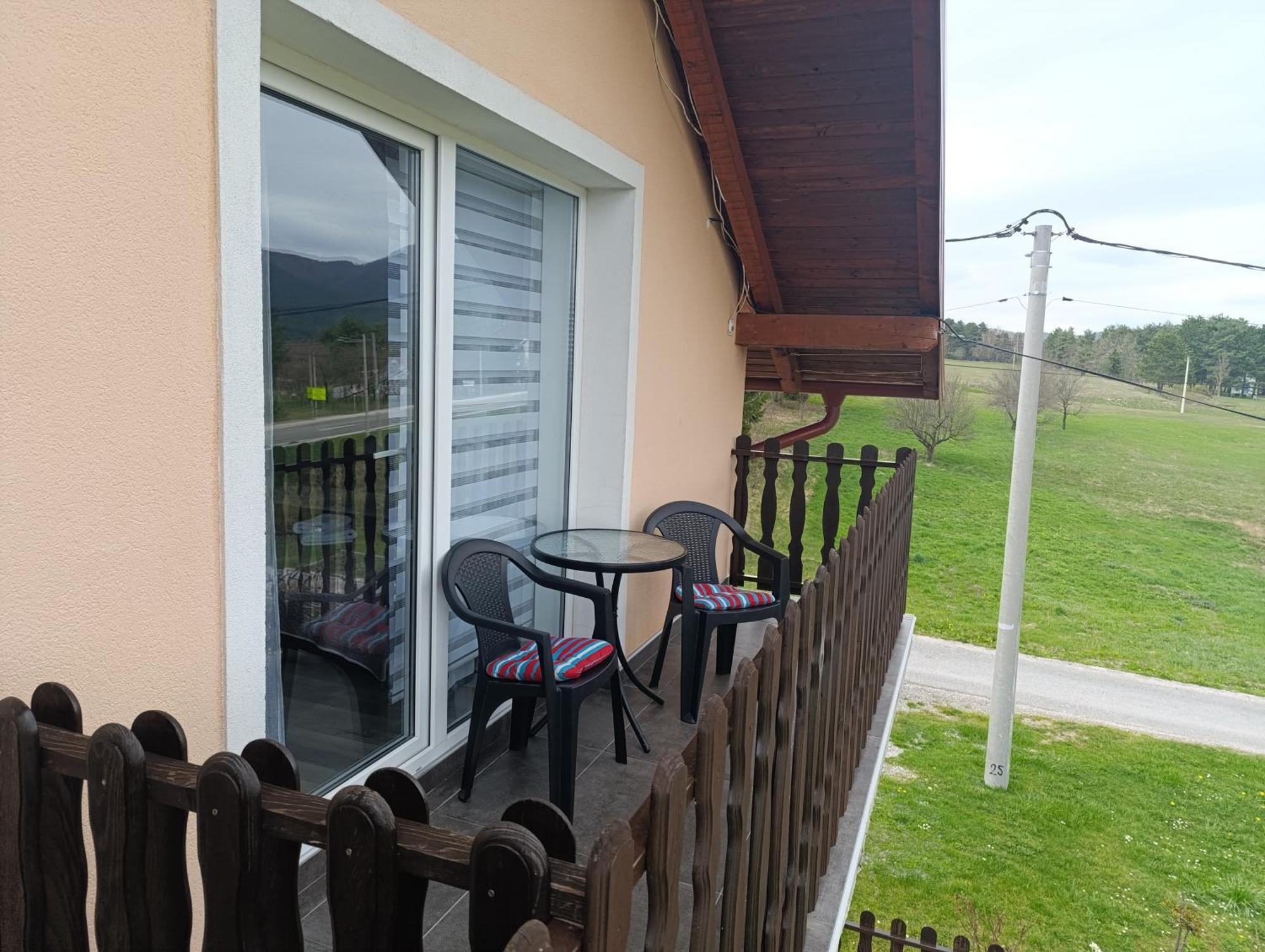 Guest House Toic Korenica Chambre photo